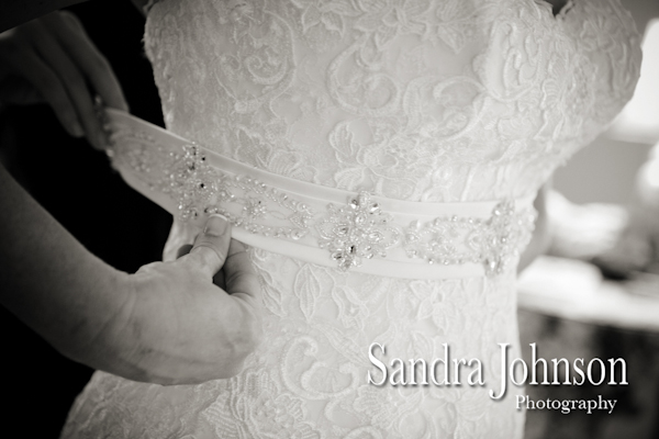 Best Courtyard Lake Lucerne wedding photographer - Sandra Johnson (SJFoto.com)